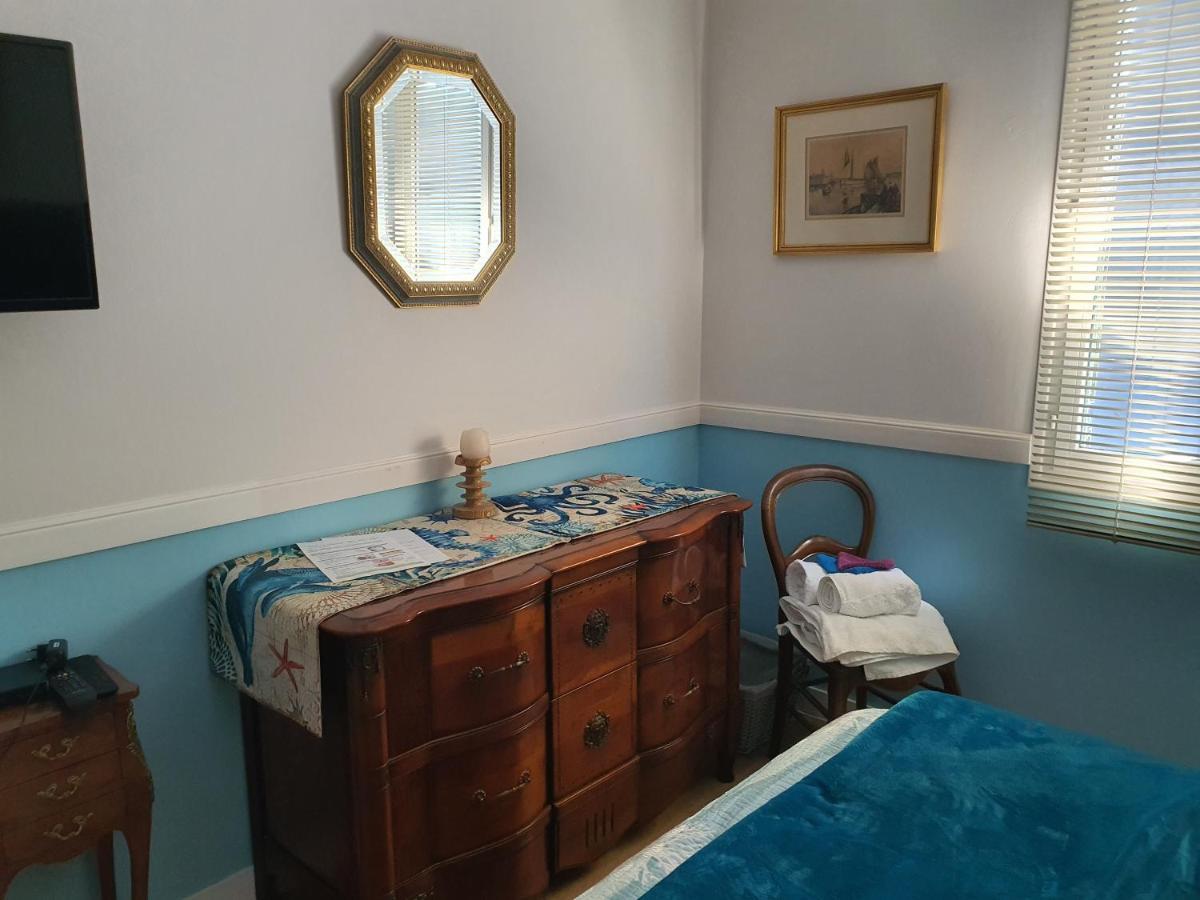 Le Petit Manoir Bed & Breakfast Vaux-sur-Mer Exterior photo